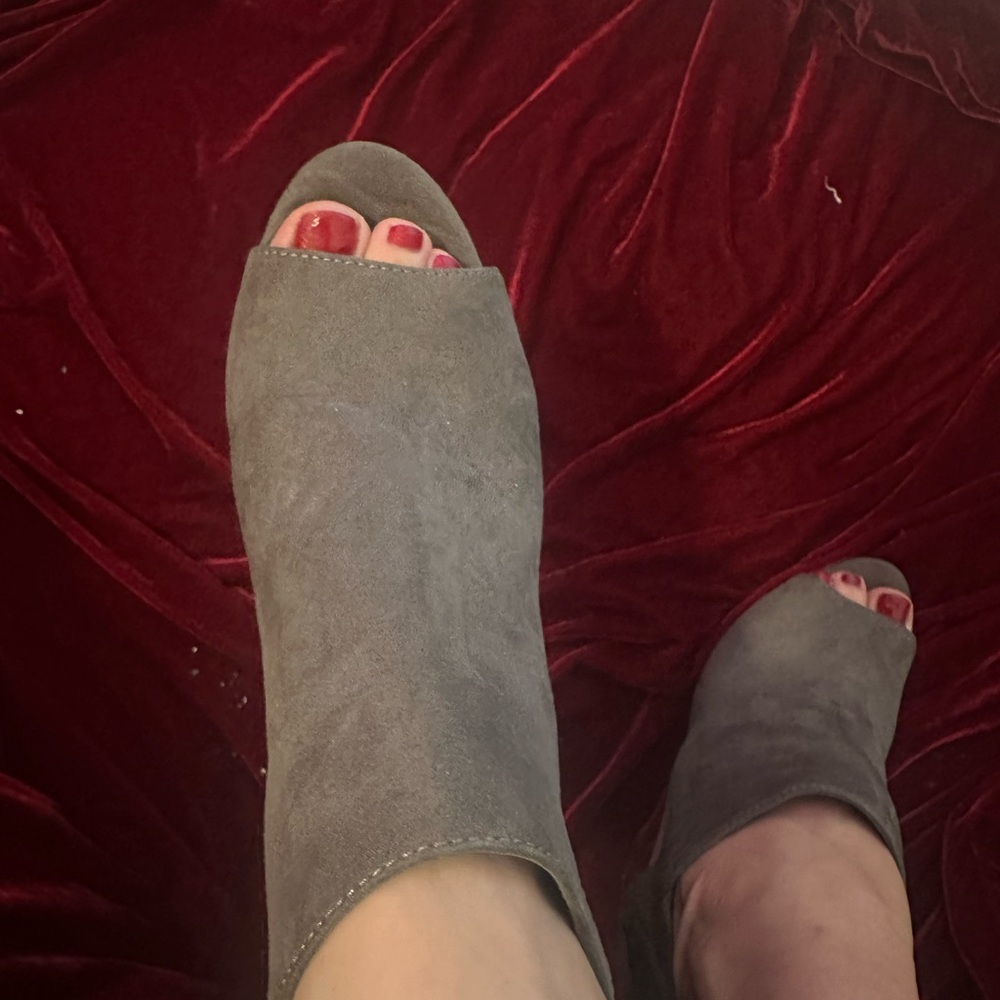 Unisa Gray Suede Peep-Toe Mules
